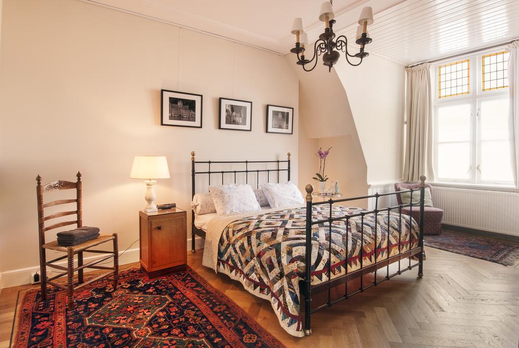 B&B De Schiedamse Suites Quarto foto