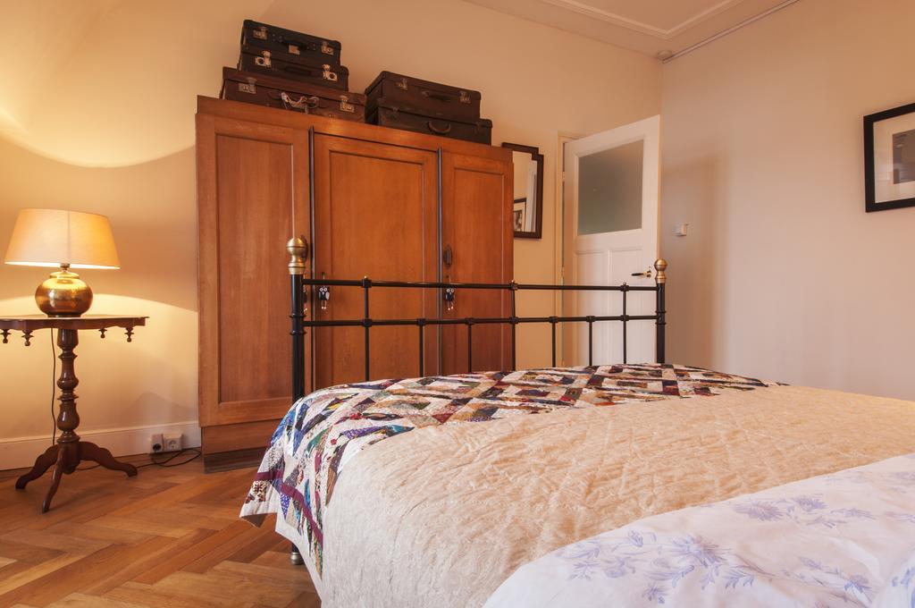 B&B De Schiedamse Suites Quarto foto