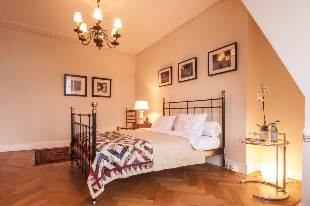 B&B De Schiedamse Suites Quarto foto